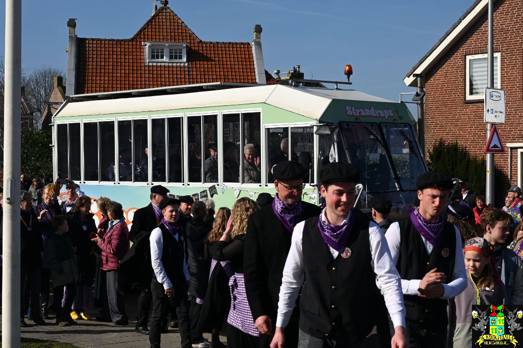 ../Images/Boerenbruiloft gemeentehuis 2025 037.jpg